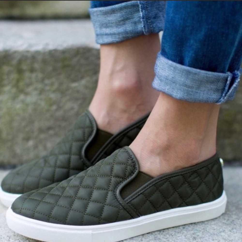 Steve Madden slip on sneaker